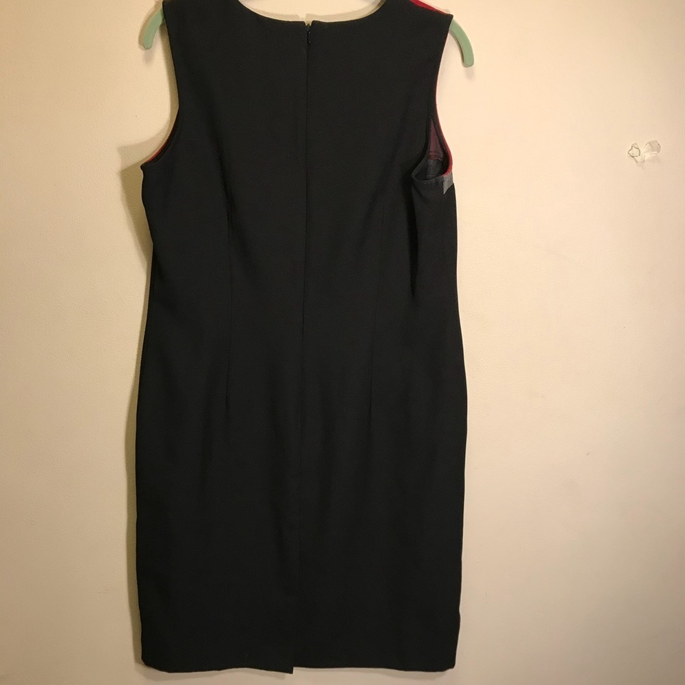 Bahari Group Sleeveless Shift - Picture 3 of 4